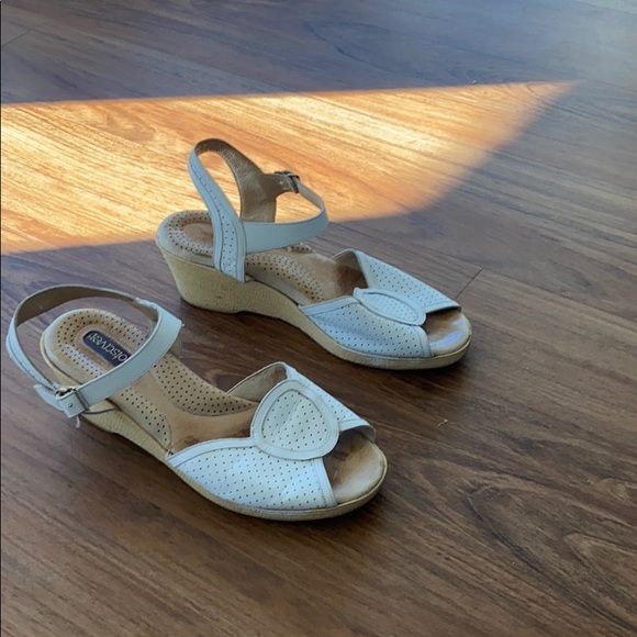 White leather wedge sandals women’s 7 - Picture 9 of 16